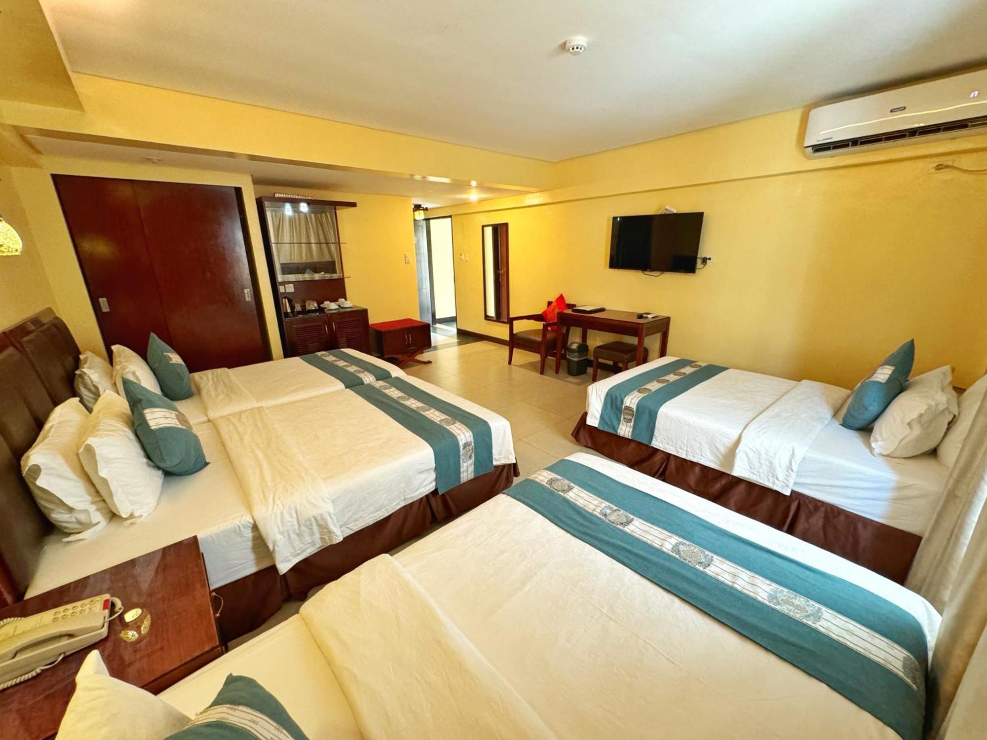 Golden Phoenix Hotel Boracay Manoc-Manoc Dış mekan fotoğraf