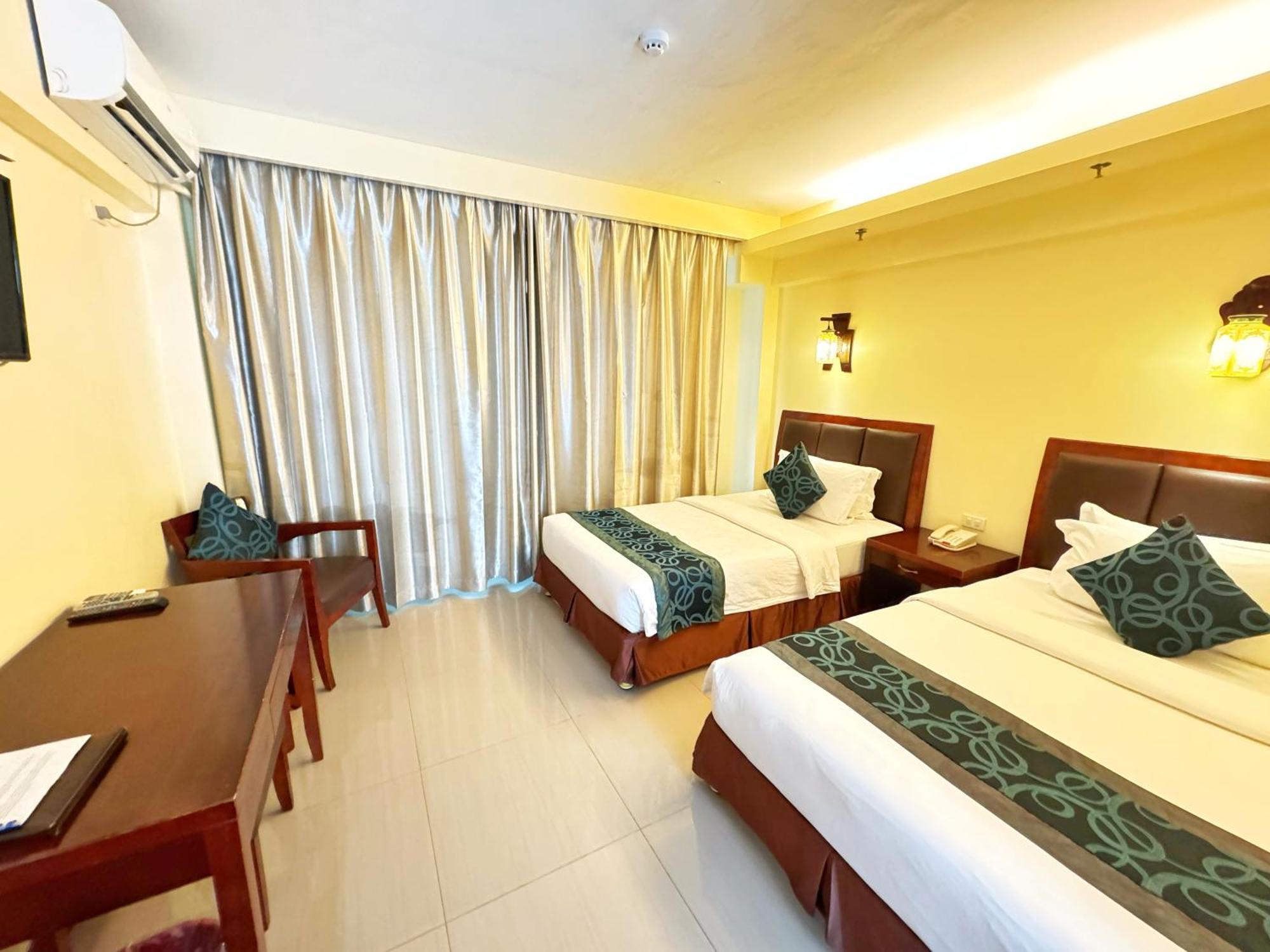 Golden Phoenix Hotel Boracay Manoc-Manoc Dış mekan fotoğraf